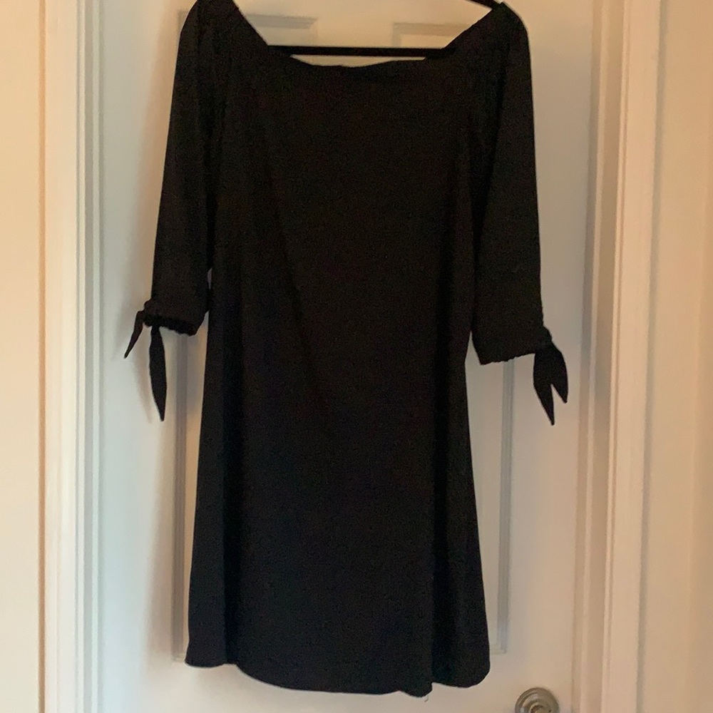 Cute off the shoulder shift dress.